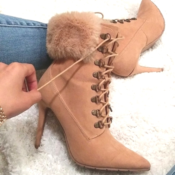 Tennie Bootie Point-Toe Size: 8 - Picture 8 of 17